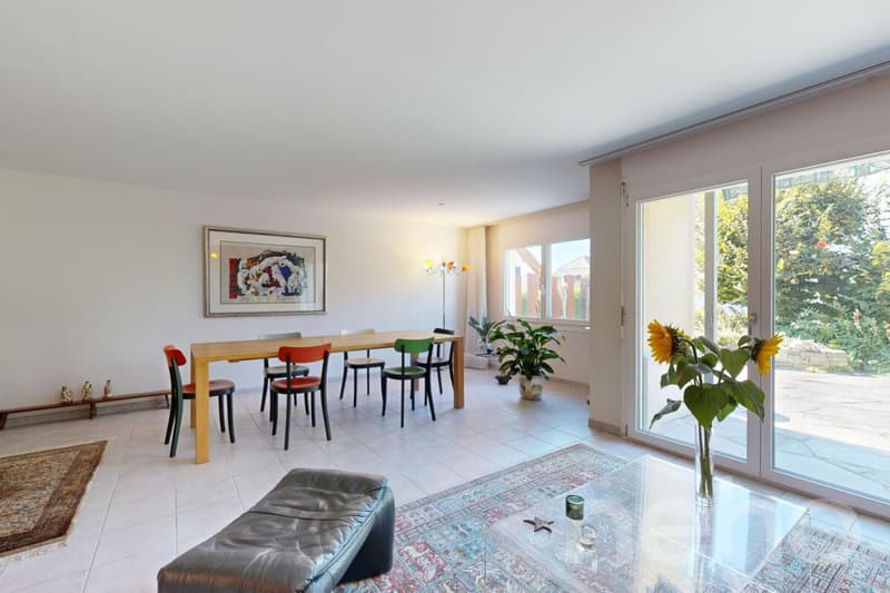 Gepflegtes 6,5-Zimmer-Reihenmittelhaus mit 2 Tiefgaragenplätzen (2)
