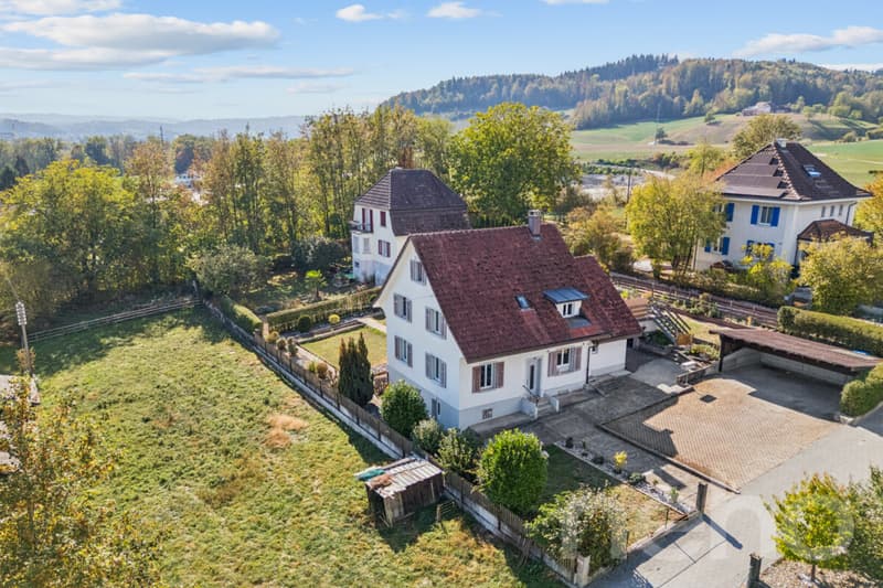 Wohnhaus mit viel Raum und Möglichkeiten - zus. Bauland optional (1)