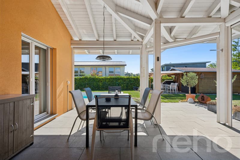 Maison familiale avec piscine sur une parcelle de 1'000 m² (9)