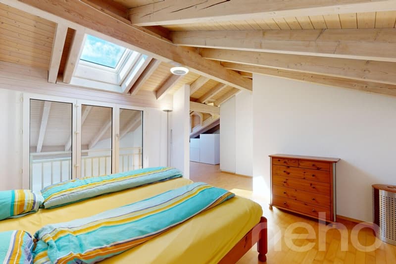 Aussergewöhnliches 5.5-Zimmer-Reihenhaus an Toplage (11)