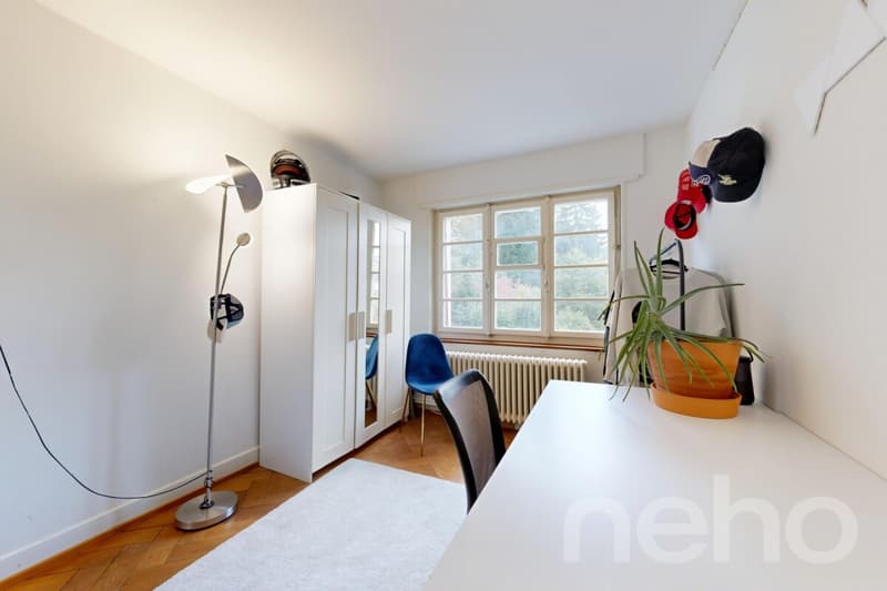 Attraktives 5-Zimmer Doppeleinfamilienhaus mit pflegeleichtem Garten (8)