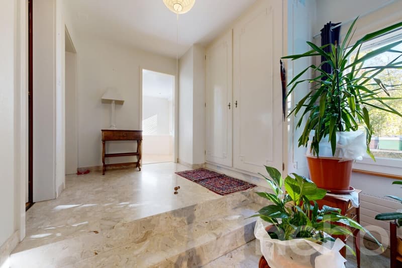 Magnifique maison 6.5 pièces sur 1'681 m² (9)