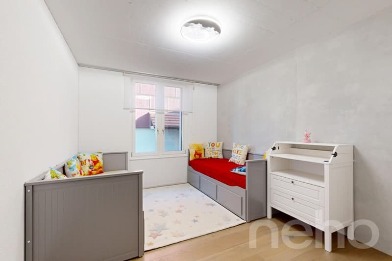 Moderne 5.5-Zimmer-Gartenwohnung an familienfreundlicher Lage (7)
