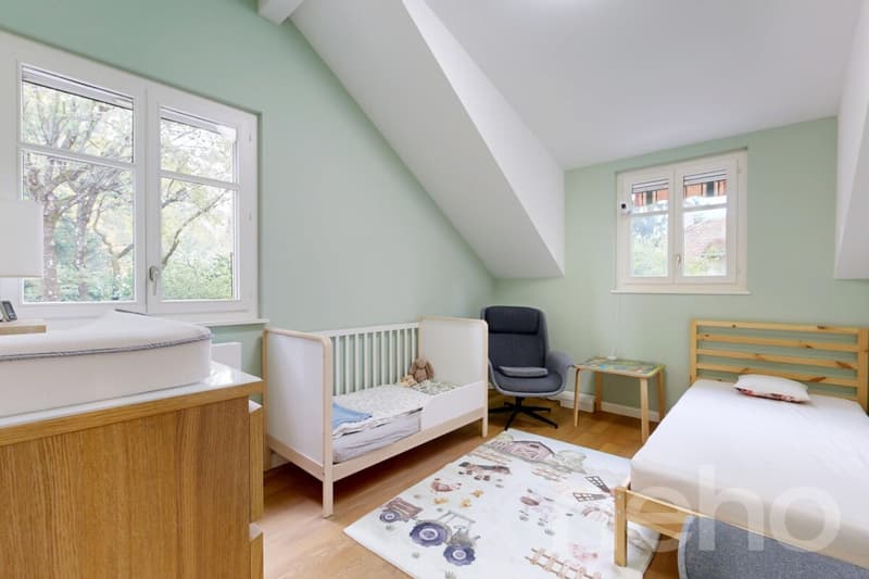 Belle maison familiale avec jardin très bien située (10)