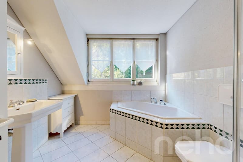 Lichtdurchflutete 5.5-Zimmer-Maisonette mit Galerie und Balkon (9)