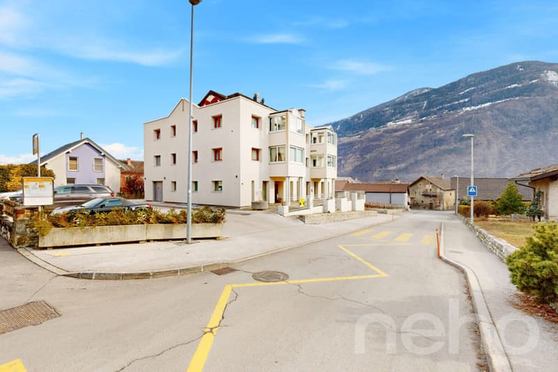 Exclusif: Lumineux appartement traversant de 3 chambres (3)