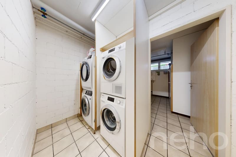 Lichtdurchflutete 3.5-Zimmer-Dachgeschosswohnung in Affoltern am Albis (9)