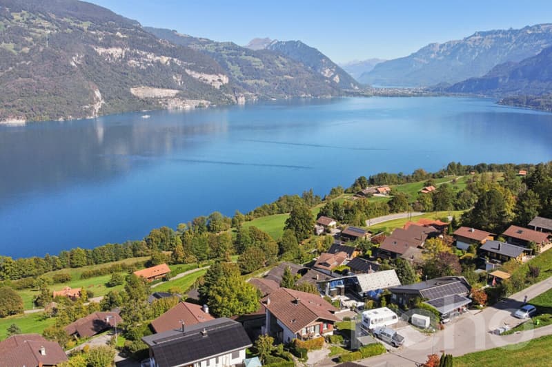 Dreifamilienhaus mit Garten und Seepanorama (2)
