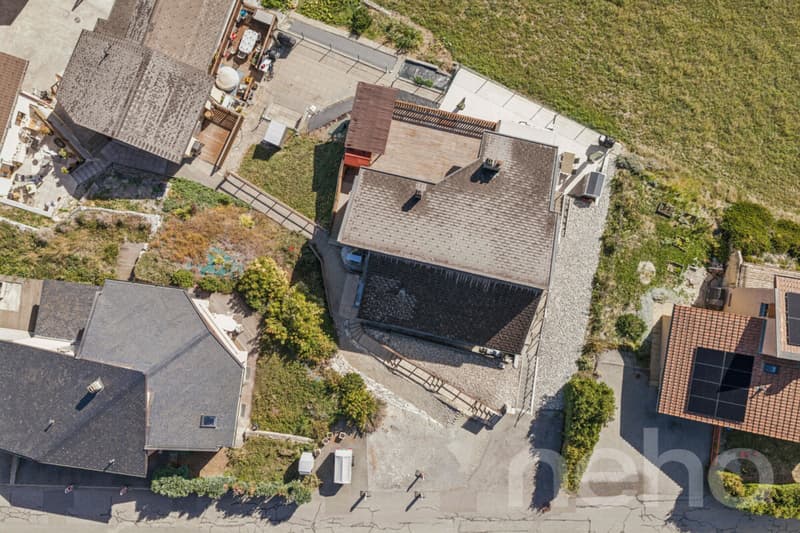 Maison 8.5 + appartement 2.5 indépendant avec vue (7)