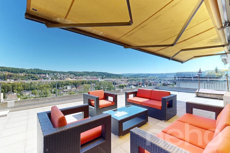 Terrassenwohnung mit Panorama und viel Wohnqualität (2)