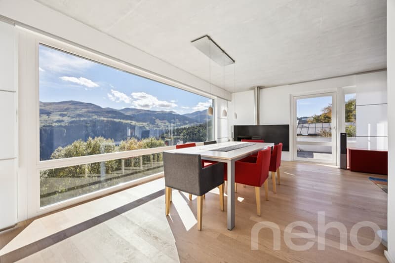 Zweitwohnsitz mit Panoramasicht: Architektenhaus in Andiast (3)