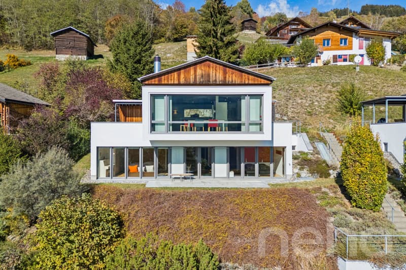 Zweitwohnsitz mit Panoramasicht: Architektenhaus in Andiast (1)