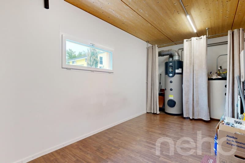 Modernes Einfamilienhaus mit Loftcharakter und grossem Garten (7)