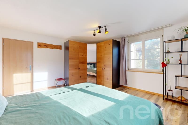 Grosszügige 4.5-Zimmer-Wohnung mit weitläufiger Sonnenterrasse (8)