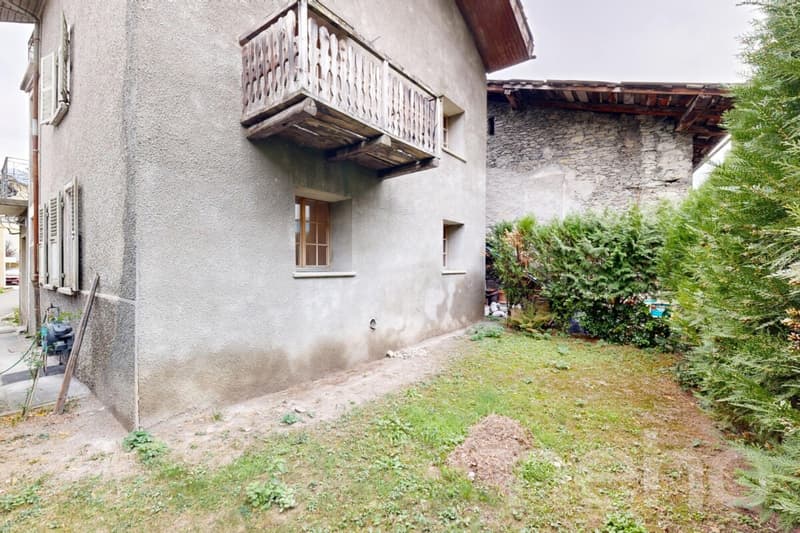 Maison 4.5 à rénover avec comble aménageable (3)