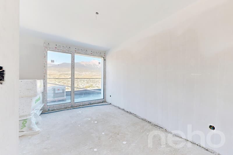 Attique de 4,5 pièces avec grande terrasse de 70 m² et vue panoramique (10)