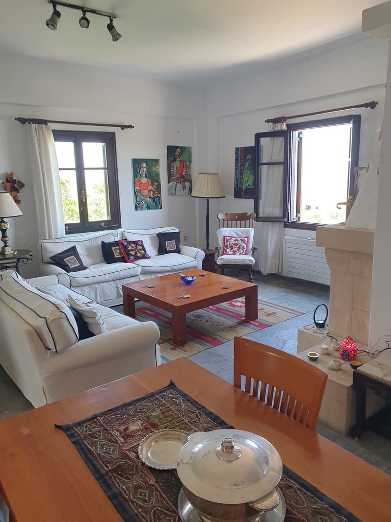 Maison individuelle avec vue imprenable et au calme sur l'ile d'Egine (Grèce) (2)
