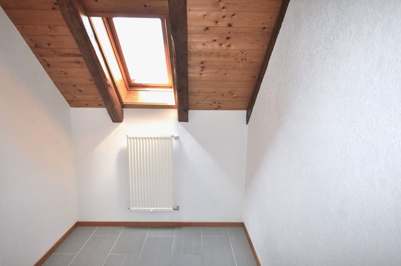 Très bel appartement en PPE, avec cachet, de 3 pièces à Montignez (3)