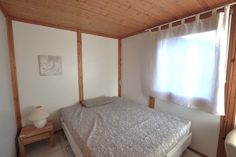 Jolie propriété rénovée située à Fontenais (8)
