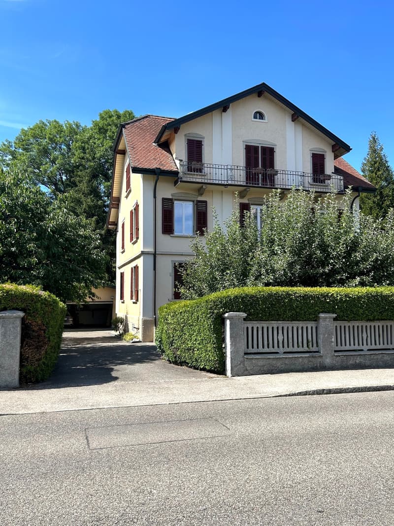Très bel appartement de 4 pièces situé à Delémont (1)