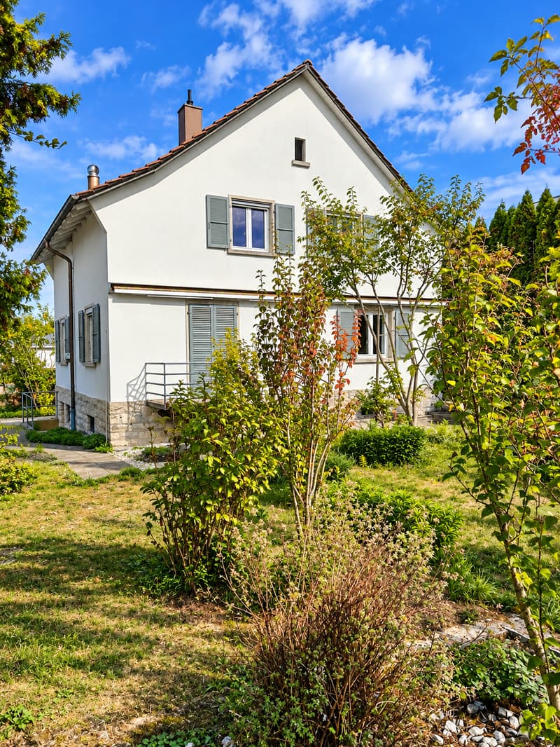 Charmante maison familiale avec jardin privatif située à Porrentruy (1)