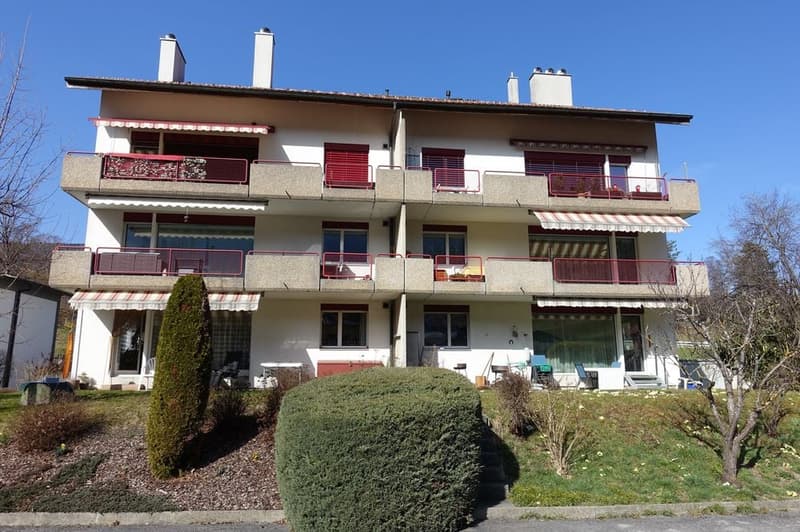 Bévilard - Magnifique appartement de 4,5 pièces avec balcon et place de parc couverte (11)