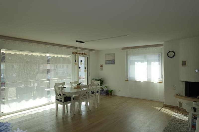 Bévilard - Magnifique appartement de 4,5 pièces avec balcon et place de parc couverte (2)