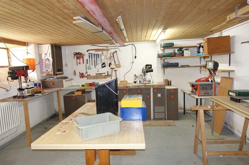 Tramelan - Maison de 11 1/2 pièces avec garage (12)