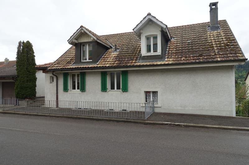Tramelan - Maison de 10 1/2 pièces avec garage (3)