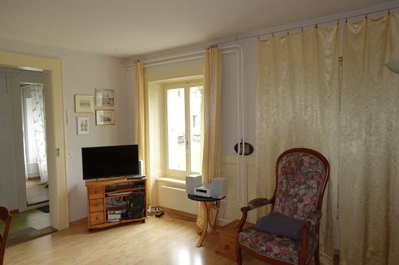 Tramelan - Maison de 10 1/2 pièces avec garage (7)