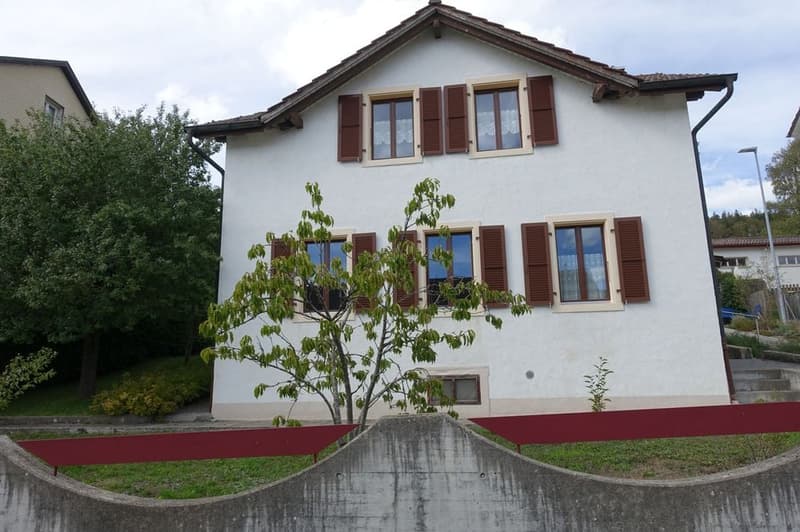 Tramelan - Maison familiale de 5 1/2 pièces située au centre de la localité (2)