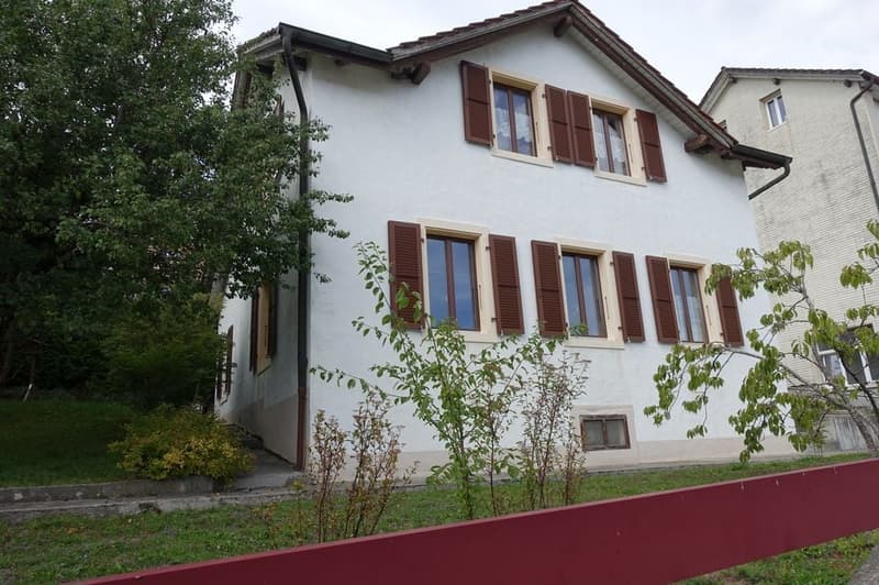 Tramelan - Maison familiale de 5 1/2 pièces située au centre de la localité (1)
