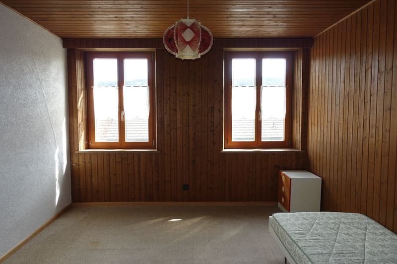 Tramelan - Maison familiale de 5 1/2 pièces située au centre de la localité (9)
