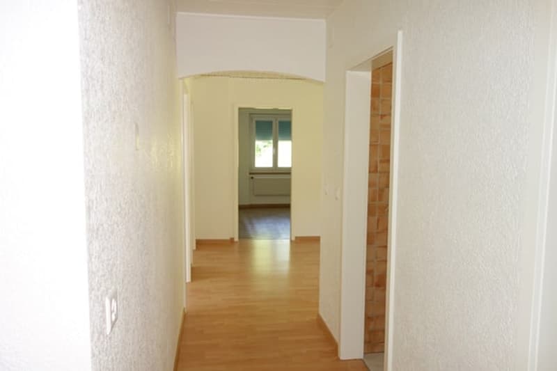 Tramelan - Très bel appartement de 4 1/2 pièces situé au 3ème étage Ouest (4)