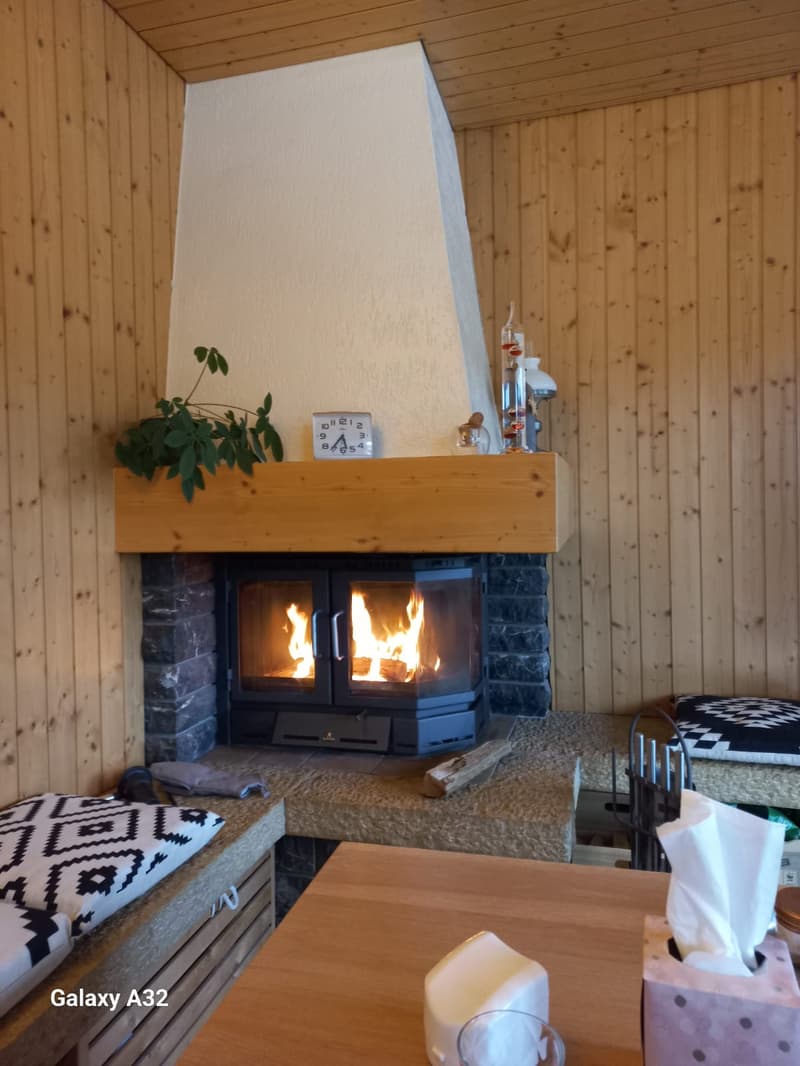 Tramelan - Maison de 2 appartements et atelier, annexe et places de parc, au centre de la localité (10)