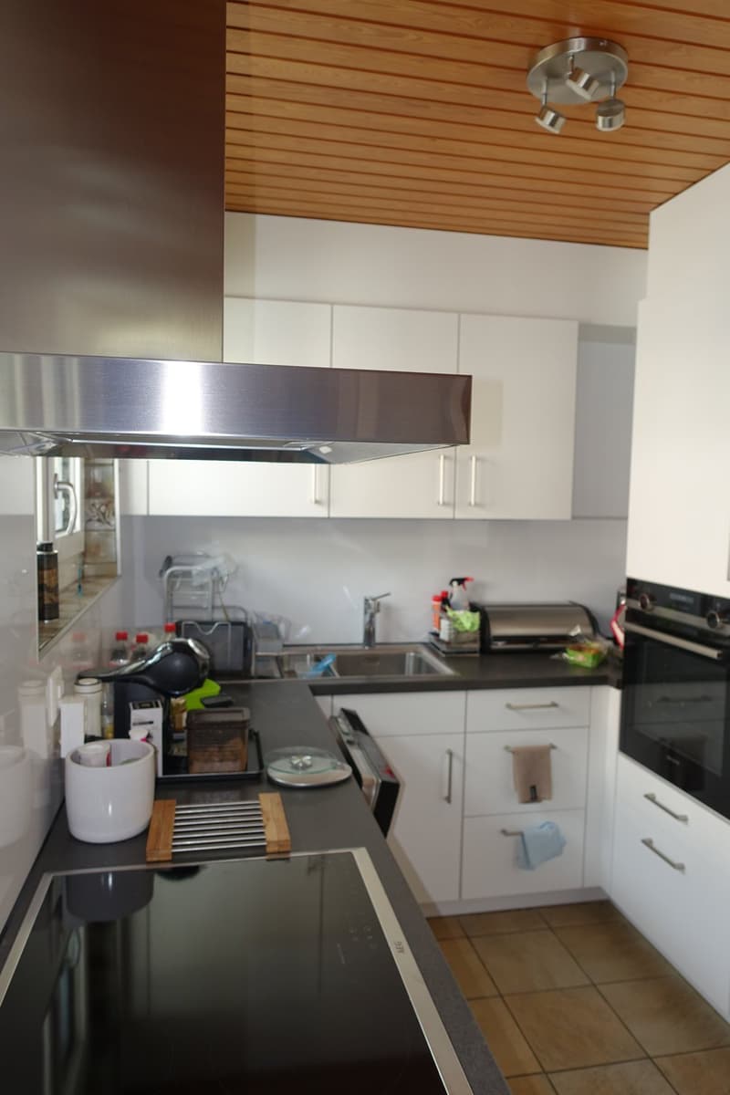 Tramelan - Maison de 2 appartements et atelier, annexe et places de parc, au centre de la localité (6)