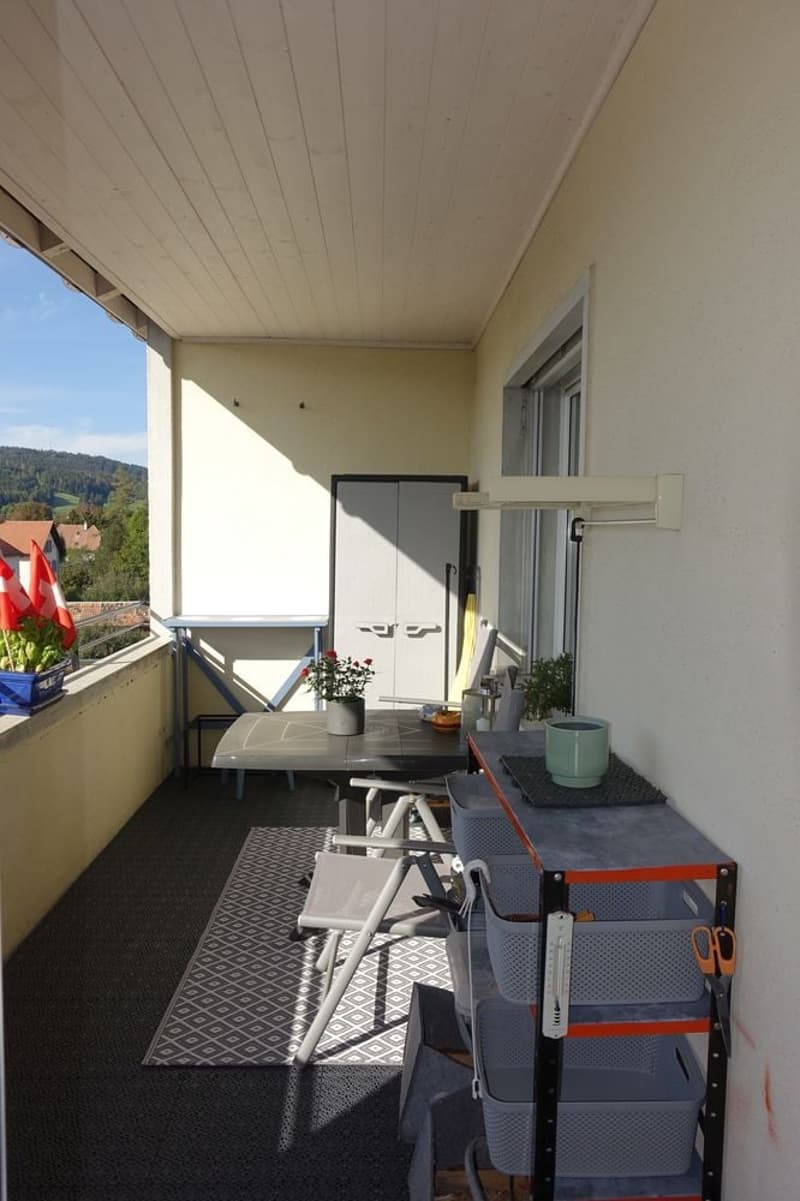 Tramelan - Maison de 2 appartements et atelier, annexe et places de parc, au centre de la localité (4)
