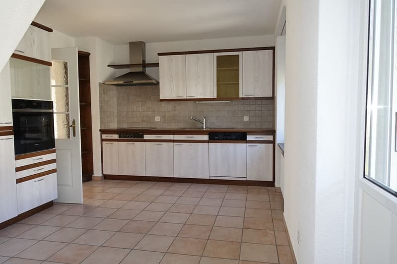 Tramelan - Appartement lumineux de 3 1/2 pièces situé au centre de la localité (4)