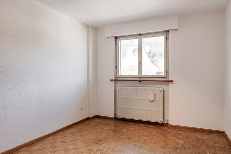 Malleray - Très grand appartement en attique de 7.5 pièces (8)