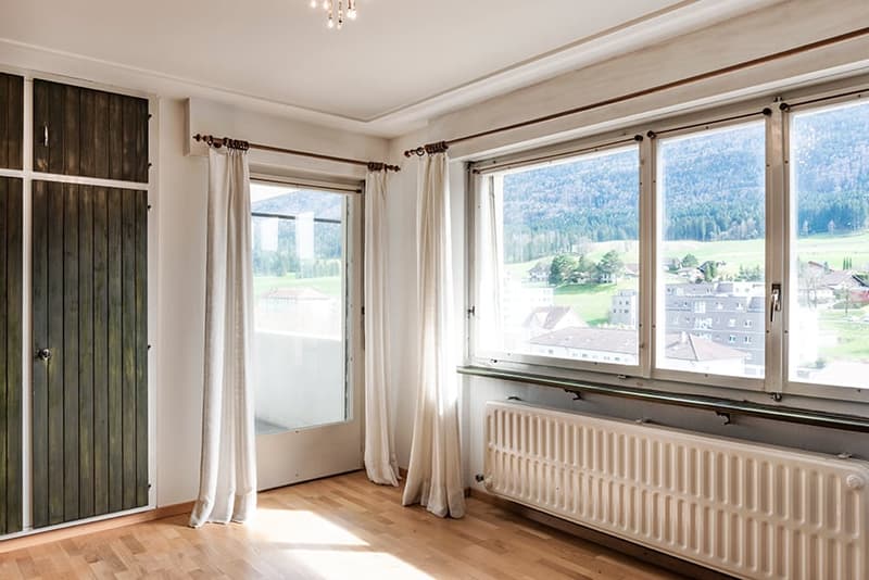 Malleray - Très grand appartement en attique de 7.5 pièces (6)