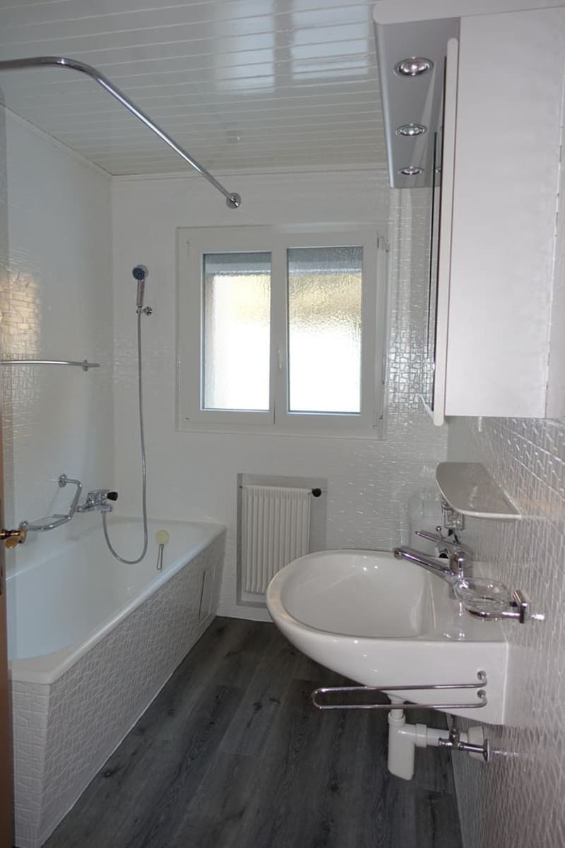 Tramelan - Bel appartement de 4.5 pièces situé au 1er étage (2)