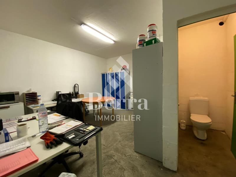 Halle industrielle/garage déjà louée (9)