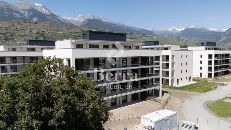 3.5 pièces de presque 140m2 (2)