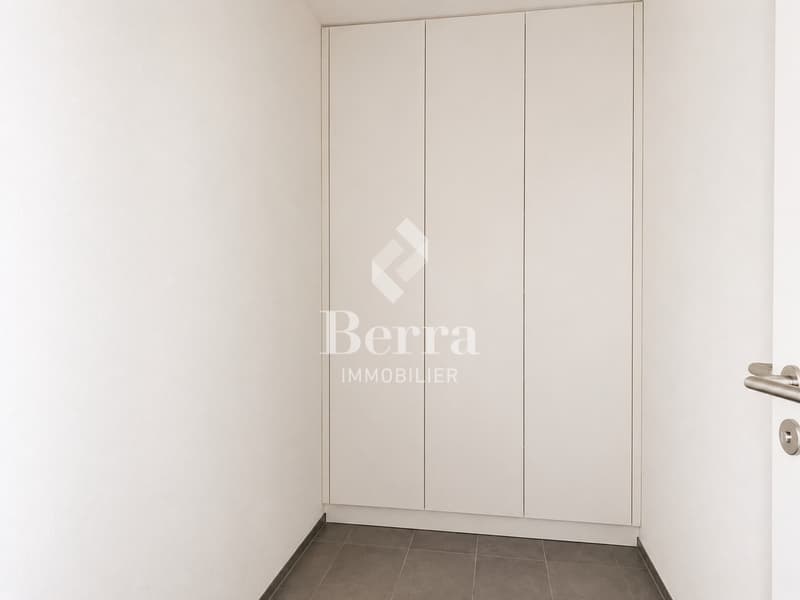 Spacieuse villa contigüe neuve disponible de suite (10)
