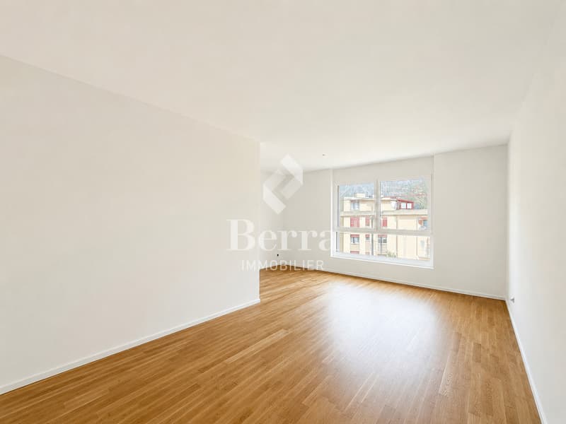 Spacieuse villa contigüe neuve disponible de suite (6)