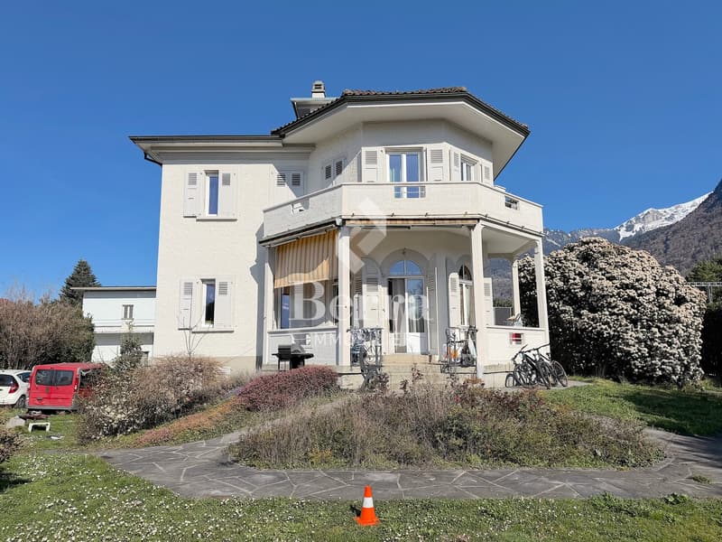 Immeuble rénové de 3 appartements - potentiel de développement (2)