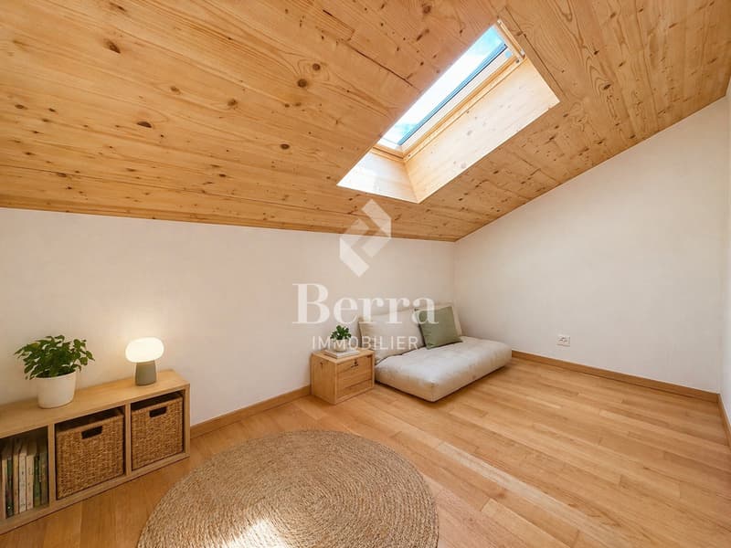 Charmante et spacieuse villa mitoyenne : avec chambre et salle de bain au rez + galetas (10)