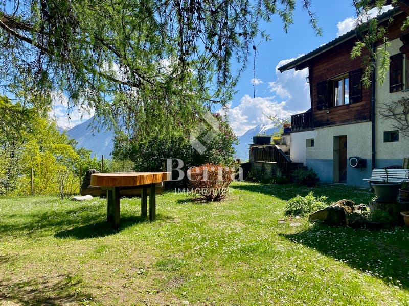 Villa de charme avec vue imprenable et grand terrain à Ravoire, proche de Martigny (2)