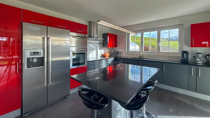 Belle villa individuelle avec pavillon et jardin (4)