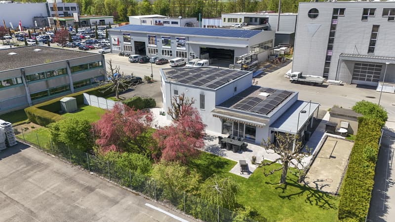 Habitation et atelier professionnel en zone industrielle (12)